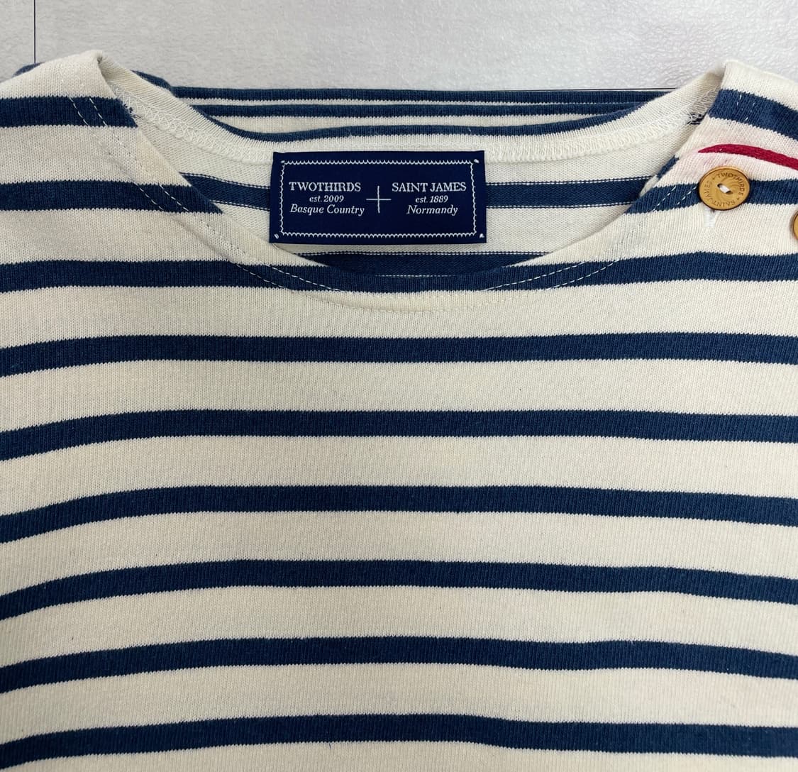 세인트 제임스 x 투써즈 콜라보 숄더 버튼 스트라이프 티셔츠 상품이미지5