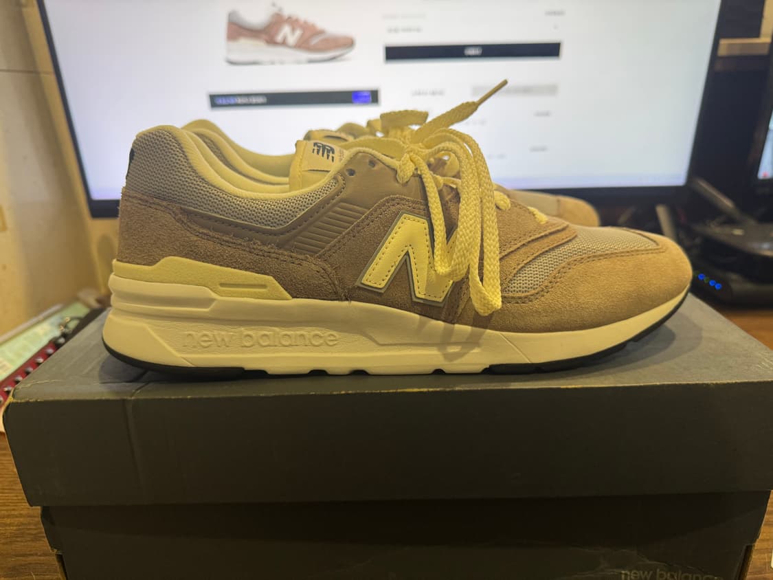 뉴발란스 997h 브라운 270사이즈 새상품 팝니다. 상품이미지5