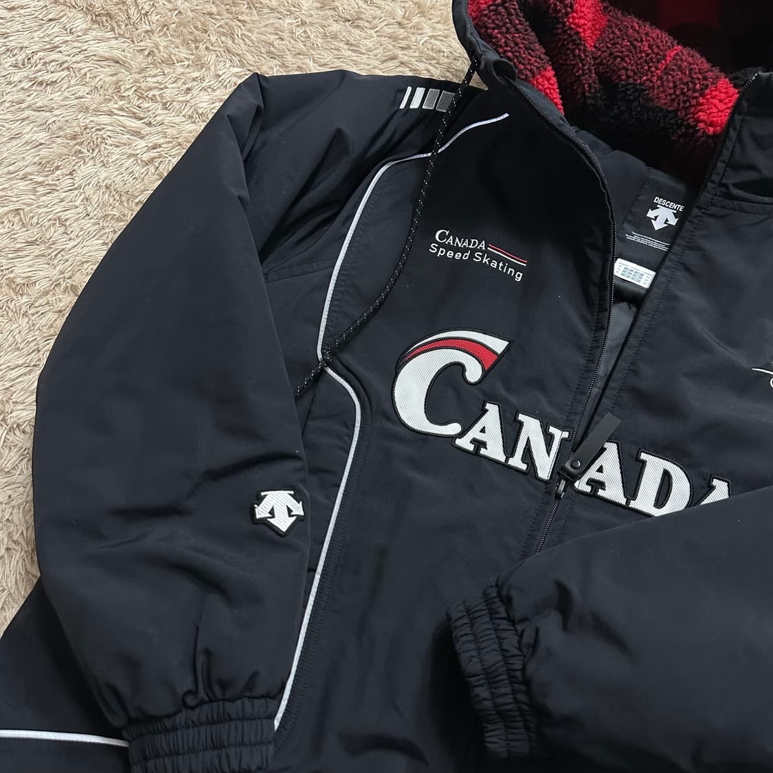 데상트 캐나다 스키팀 패딩자켓 상품이미지4