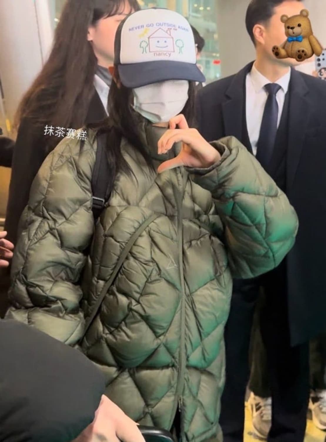 로아 라이트다운 패딩(다크 그린) 상품이미지8