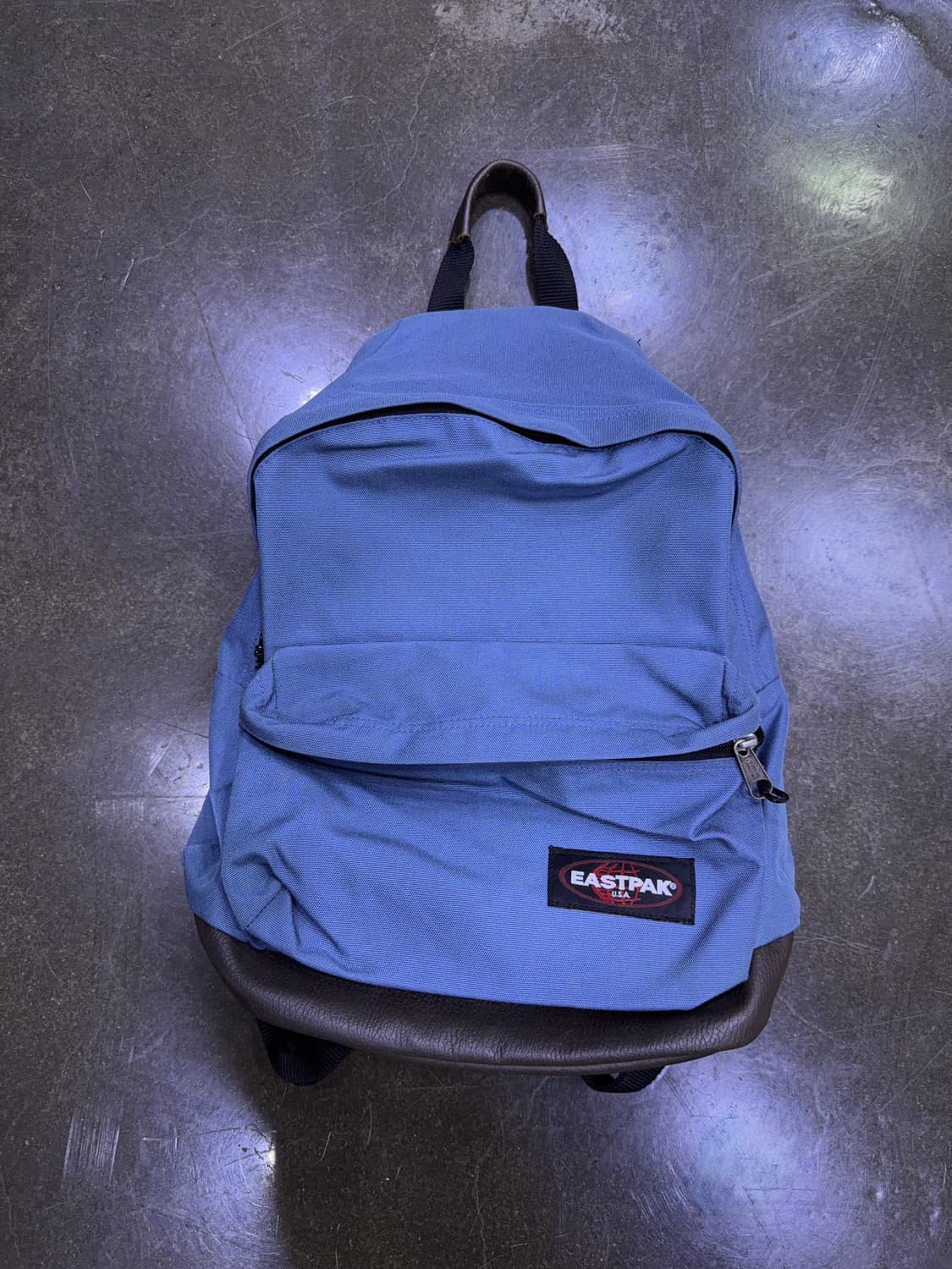 이스트팩 럭색 가죽 배색 블루 백팩 상품이미지2