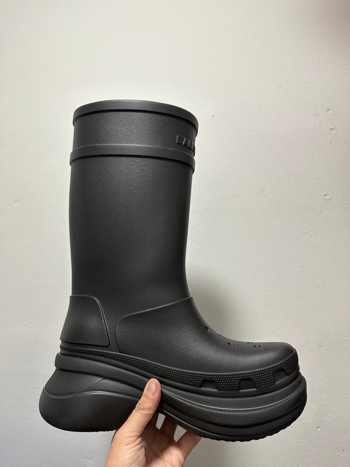 [40] 발렌시아가 크록스 부츠 블랙 상품이미지4