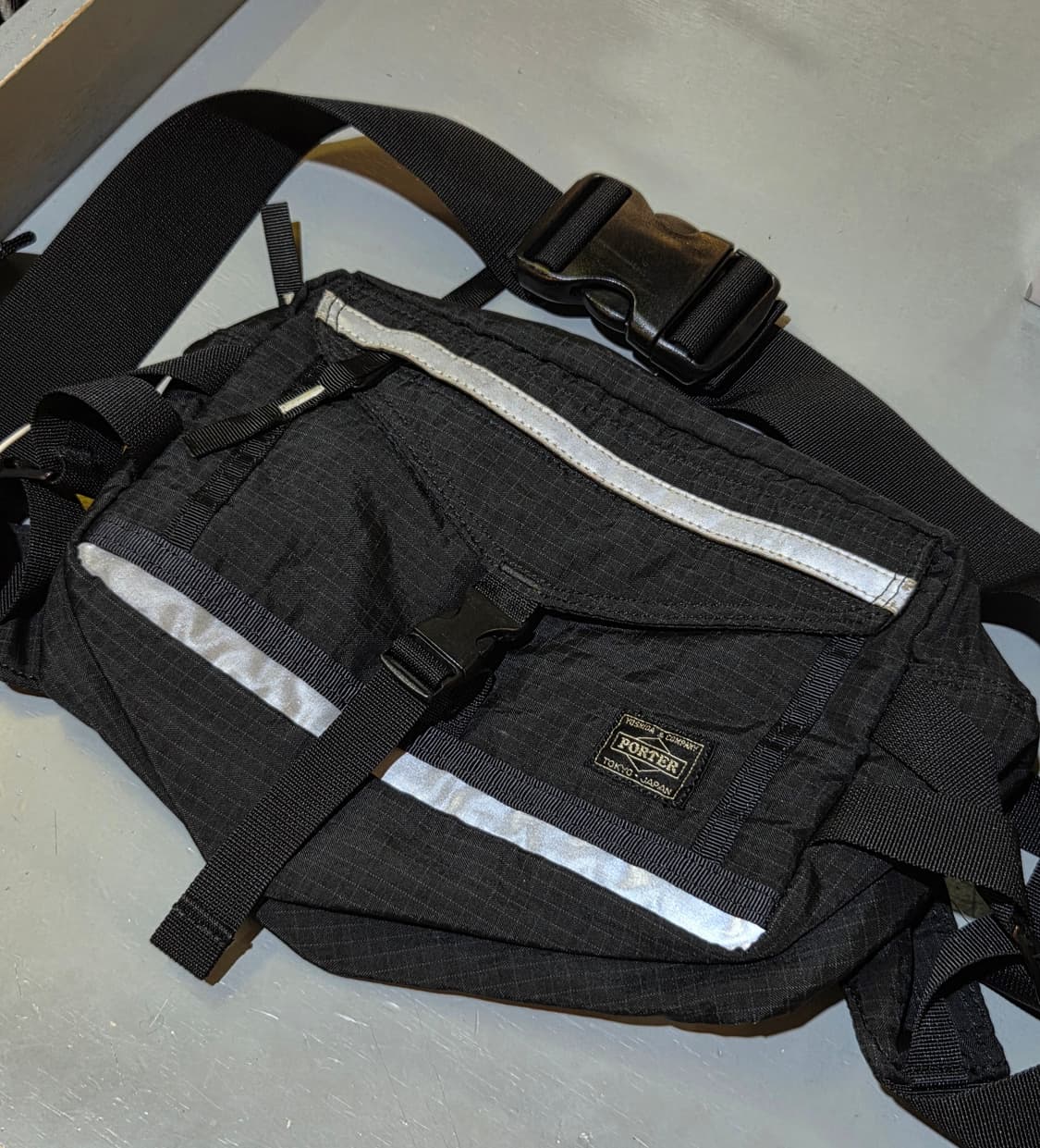 Yoshida porter 포터 블랙 스티치 힙색 크로스백 상품이미지1
