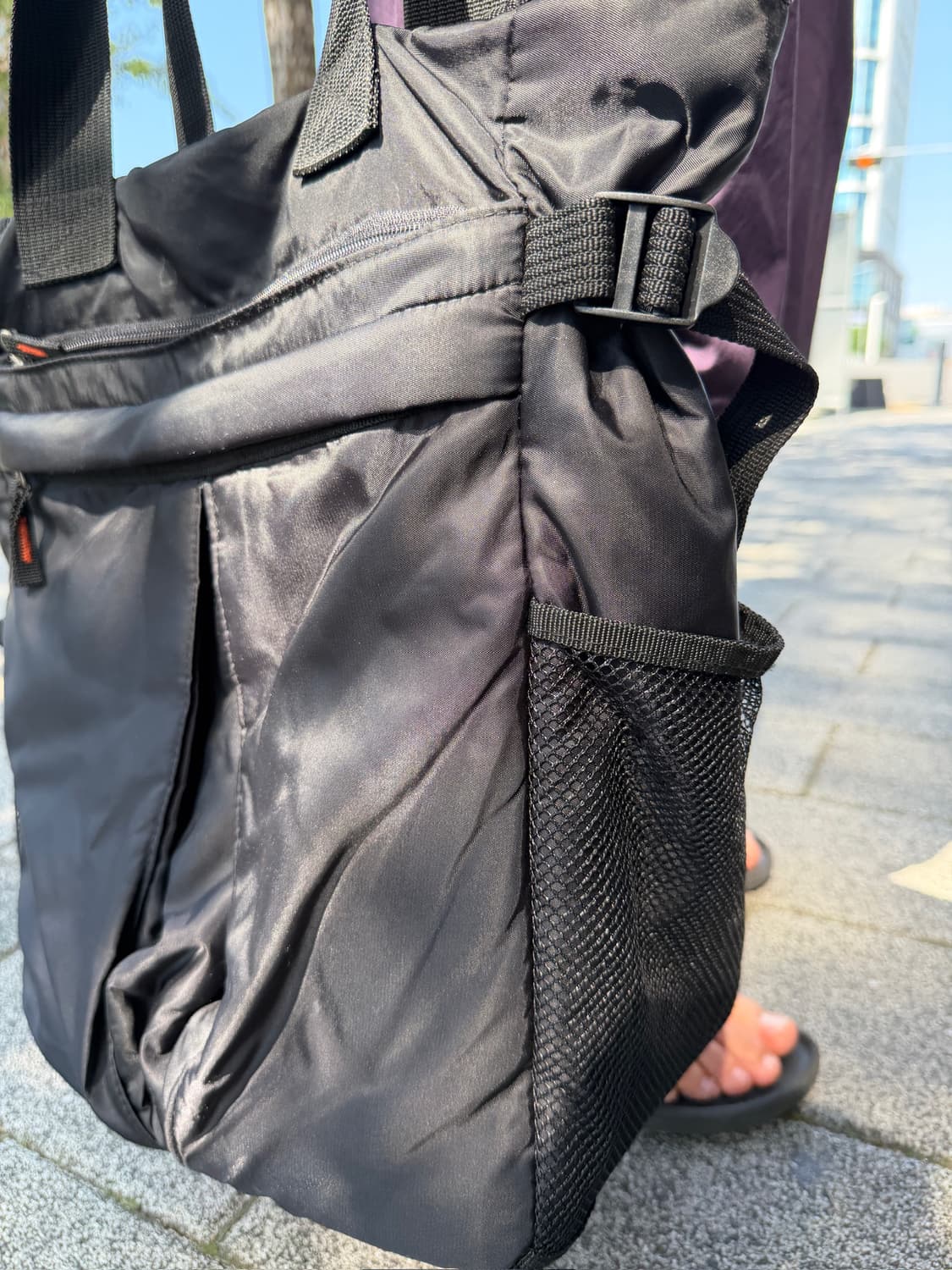A.O.T. Lightweight Nylon Utility Tote 상품이미지3