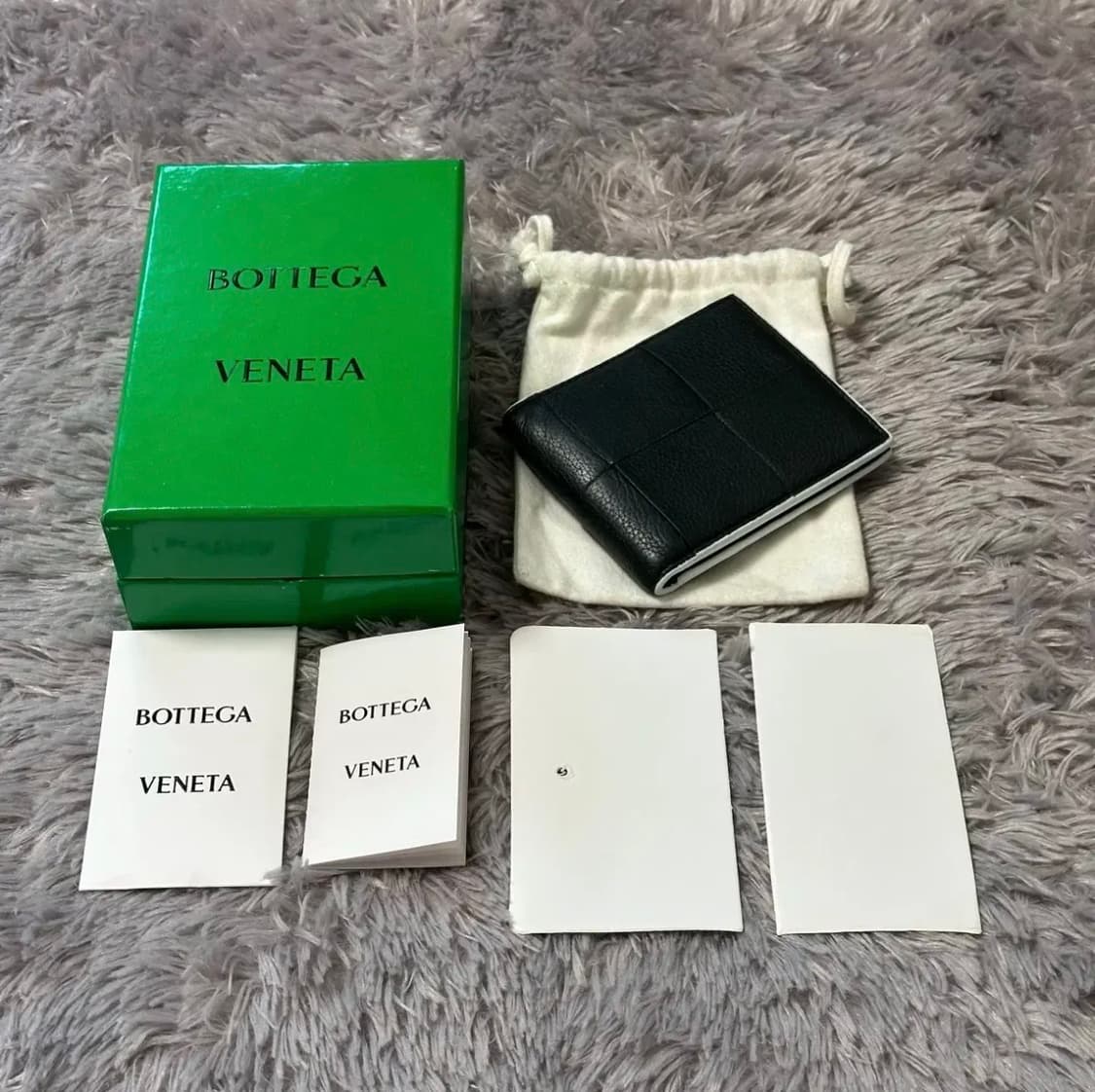 [풀구성] 보테가베네타 맥시 플랩 투톤 반지갑 차콜 그레이 상품이미지8