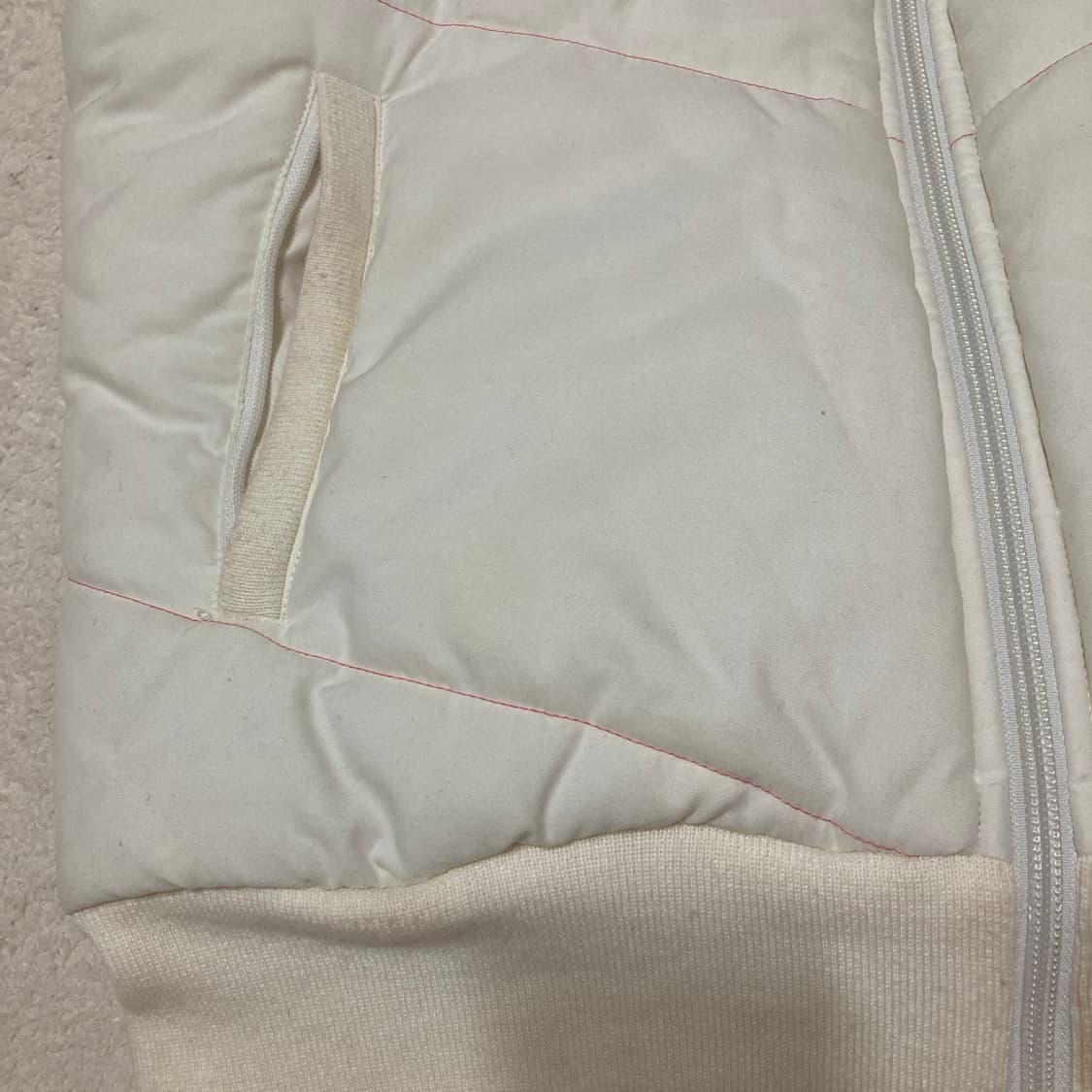 아디다스 흰핑 패딩조끼 M 상품이미지3