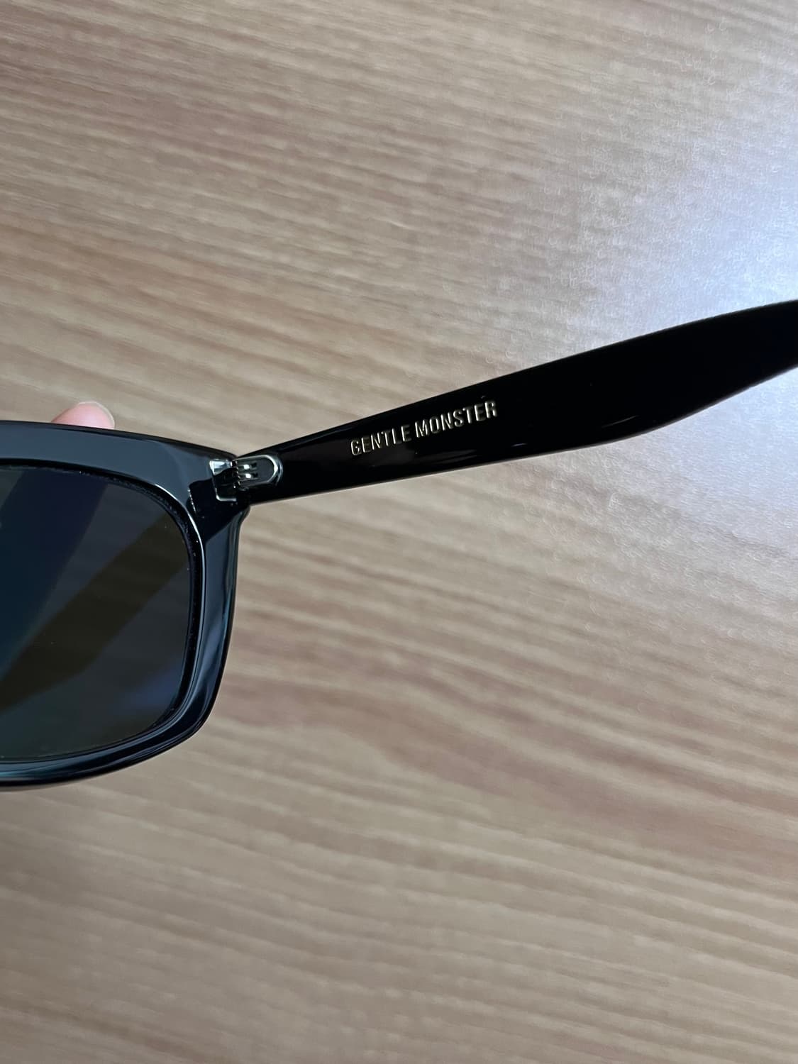 젠틀몬스터 휴이(HUE) 블랙 상품이미지5