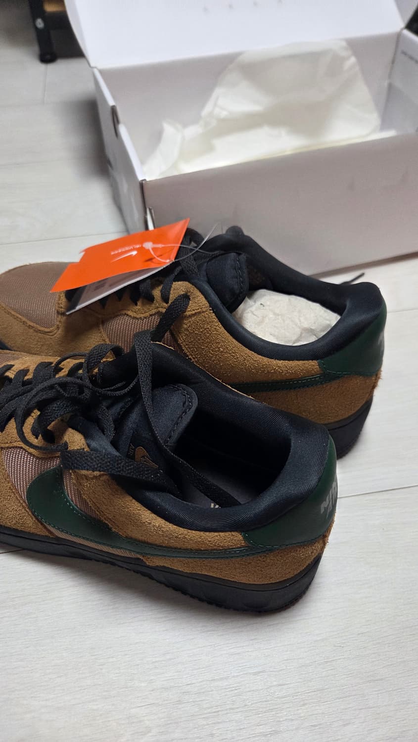 나이키 에어포스 1 로우 유니티 브리티시 탄 상품이미지5