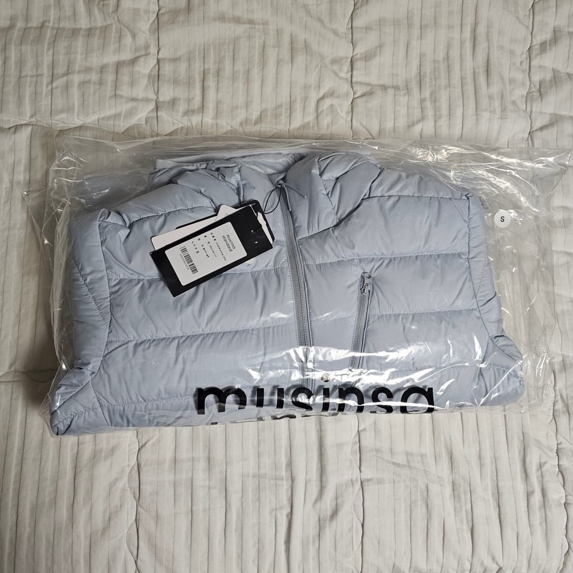 S 새제품 무신사스탠다드 시티 레저 후디드 라이트 경량 패딩 클라우디블루 상품이미지2