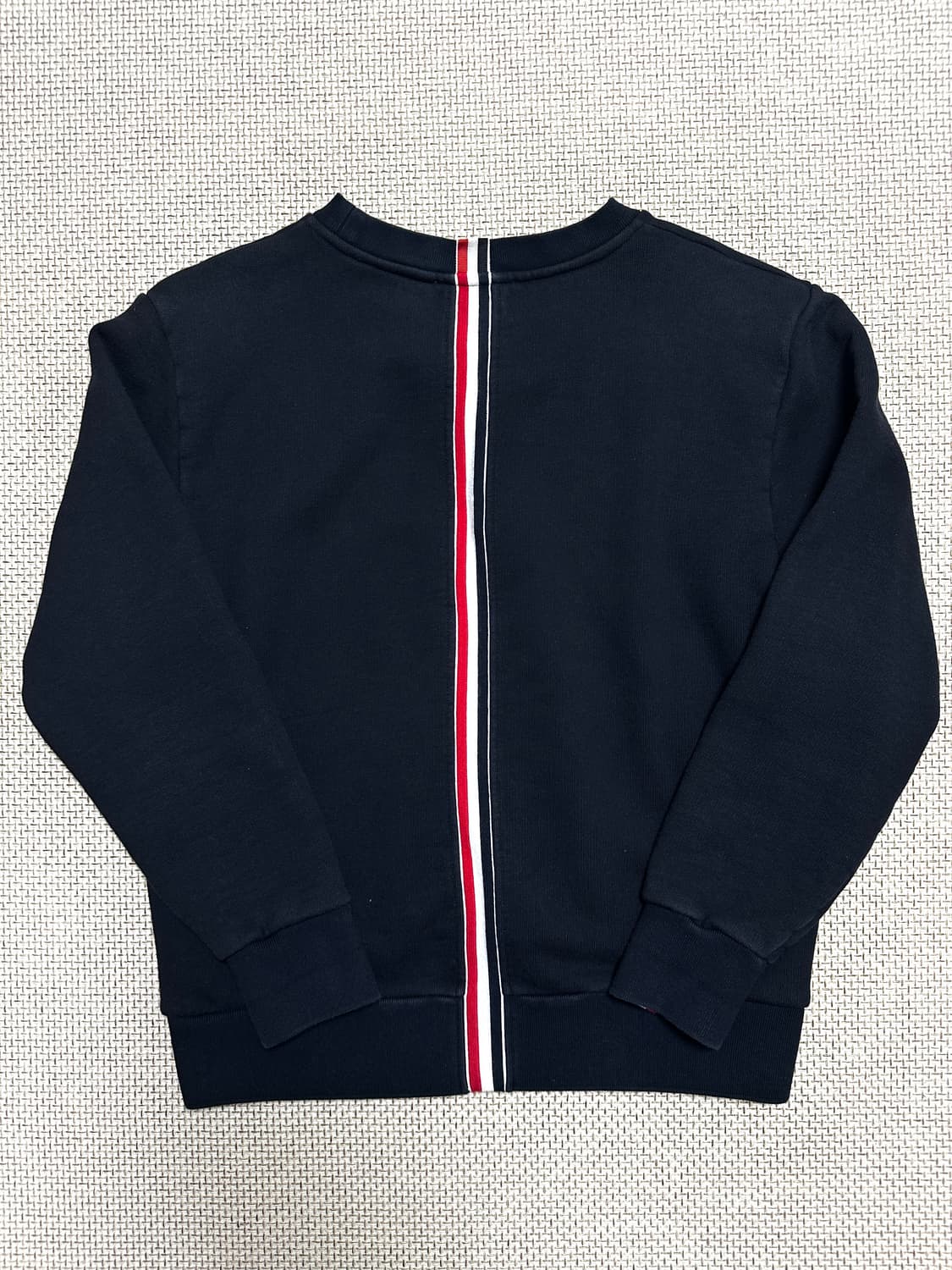 [3/당일배송] 25ss 톰브라운 백삼선 네이비 맨투맨 상품이미지1