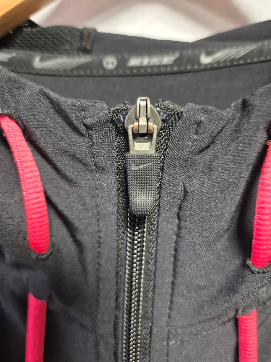 나이키 블랙 클래시 스포츠 트레이닝드라이핏 바람막이 XL사이즈(상태A급) 상품이미지3