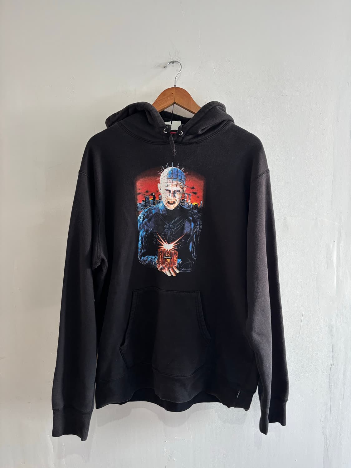 Supreme hellraiser “hell on earh” hoodie 상품이미지1