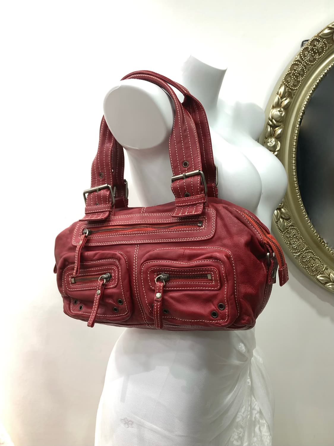 red multi pocket leather shoulder bag 상품이미지1