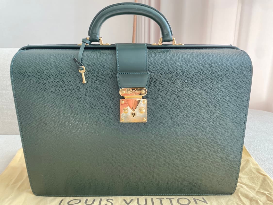 루이비통 타이가 그린 페르모어 브리프 케이스(외관굿) 상품이미지1