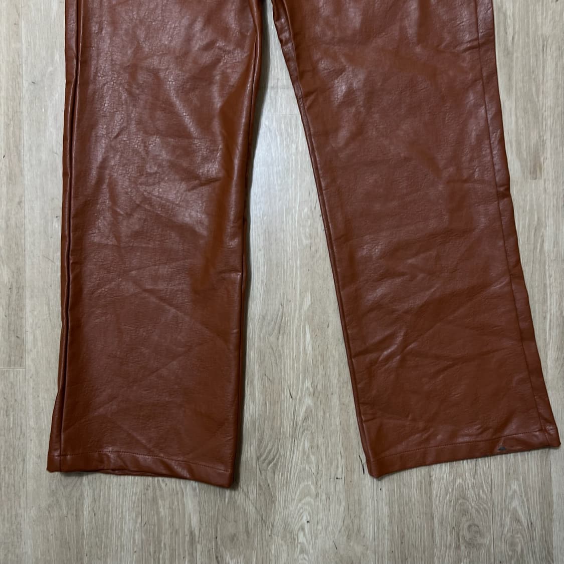 디자인바이영민 레귤러 레더팬츠 L/100  상품이미지3