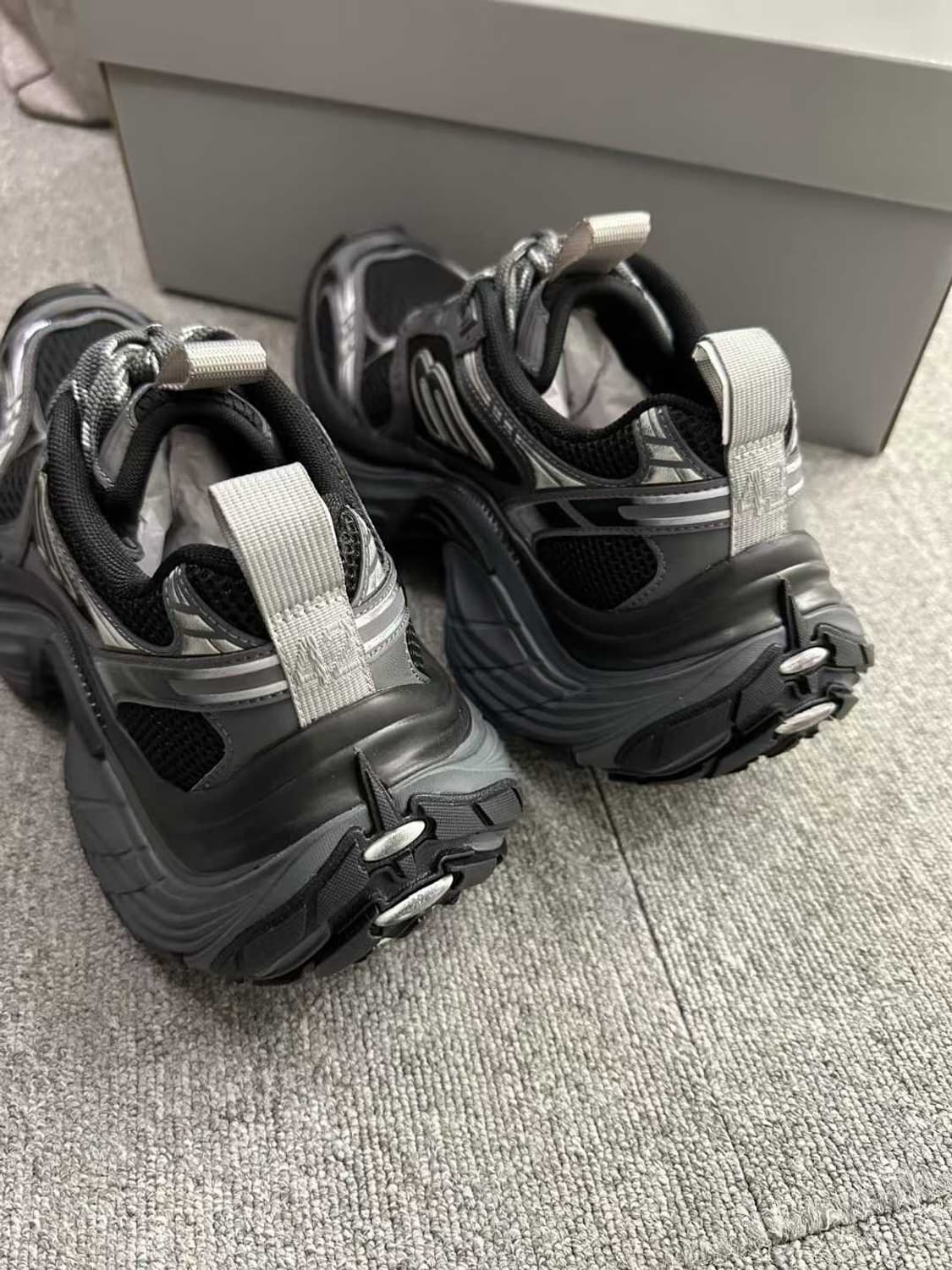 발렌시아가 6XL 블랙 스니커즈  상품이미지3