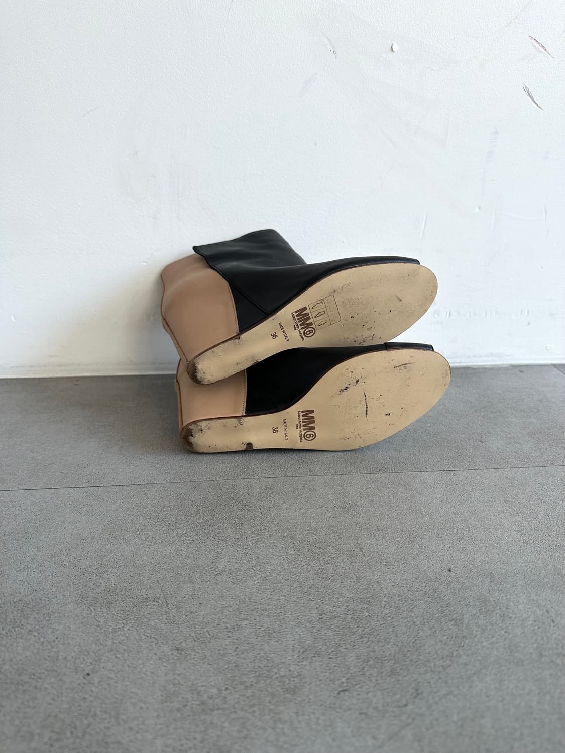 메종 마르지엘라 MM6 블랙 베이지 웨지 부츠 상품이미지8