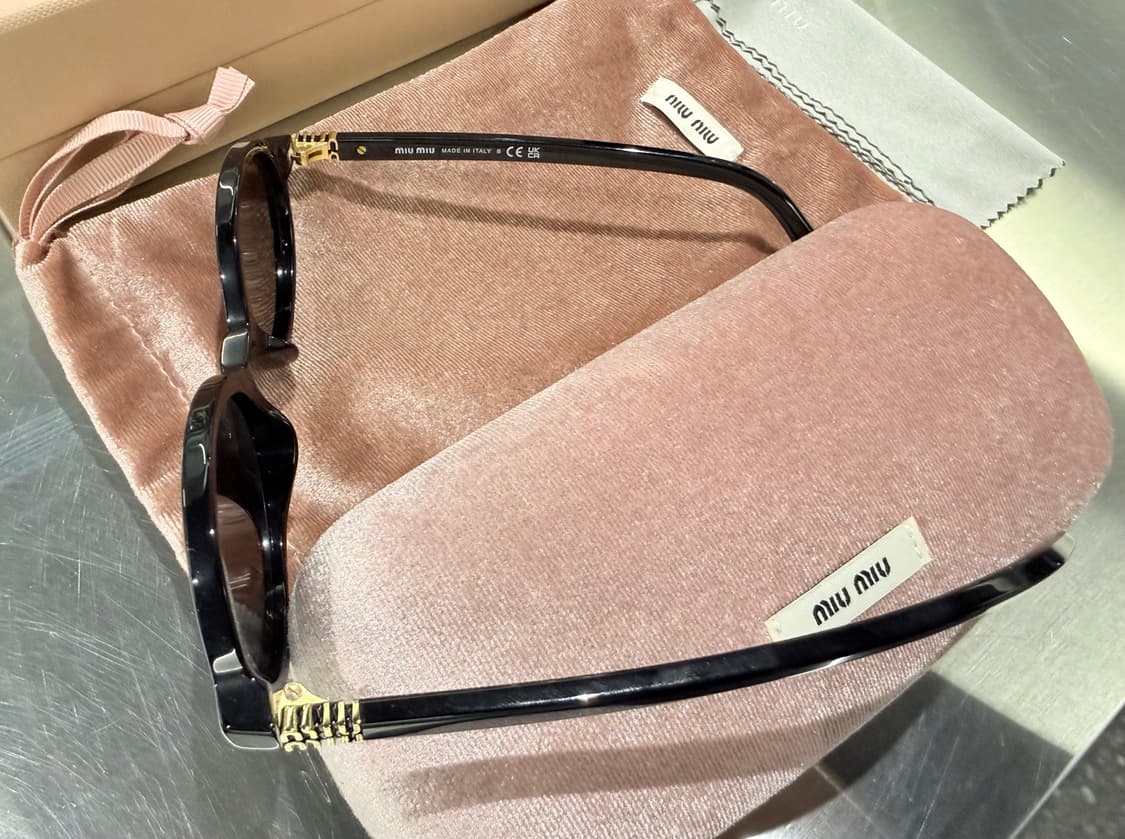 미우미우 리가드 선글라스 올블랙 미착용 풀박 상품이미지4