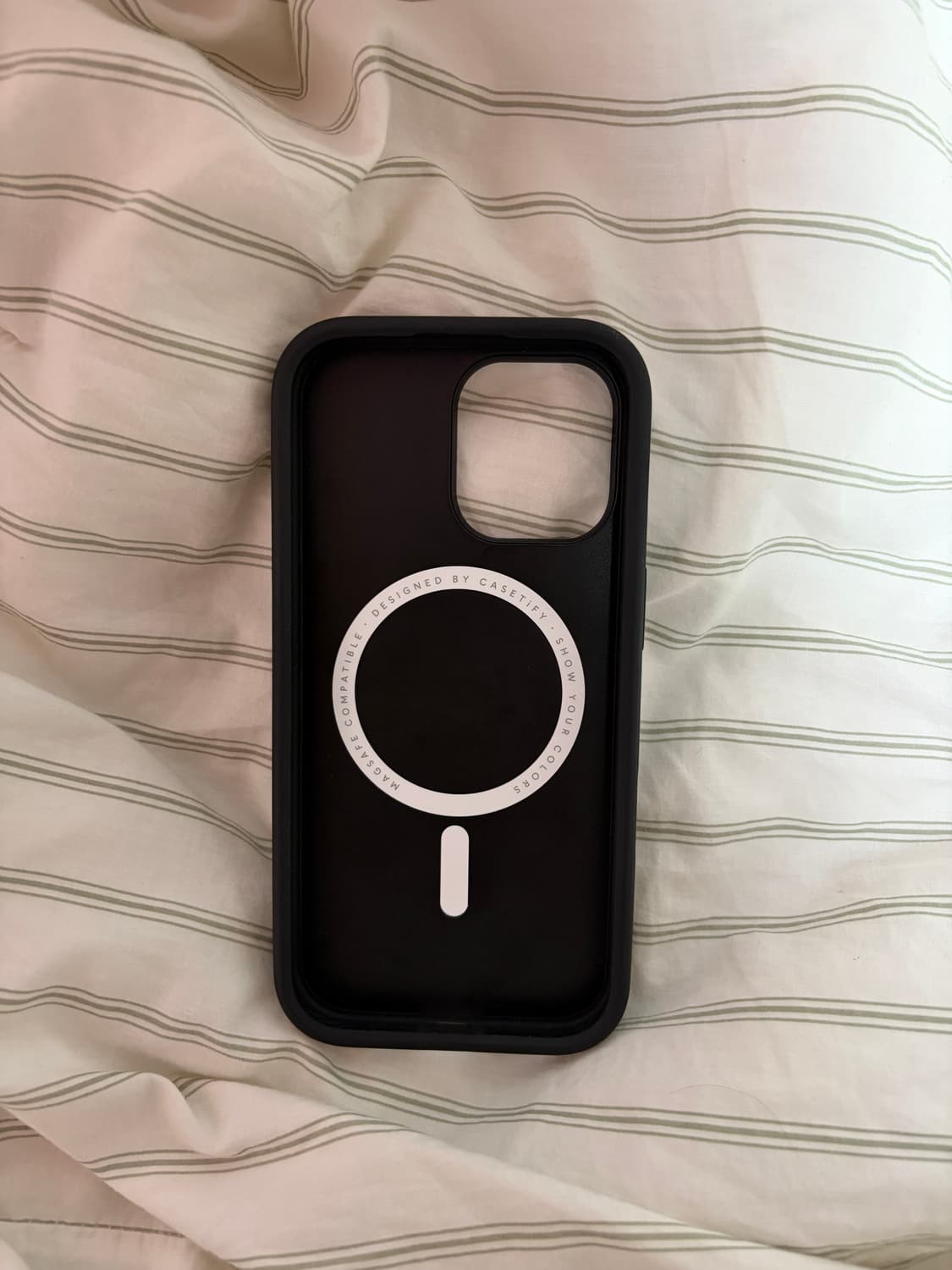 케이스티파이 도트블랙 아이폰17 상품이미지2