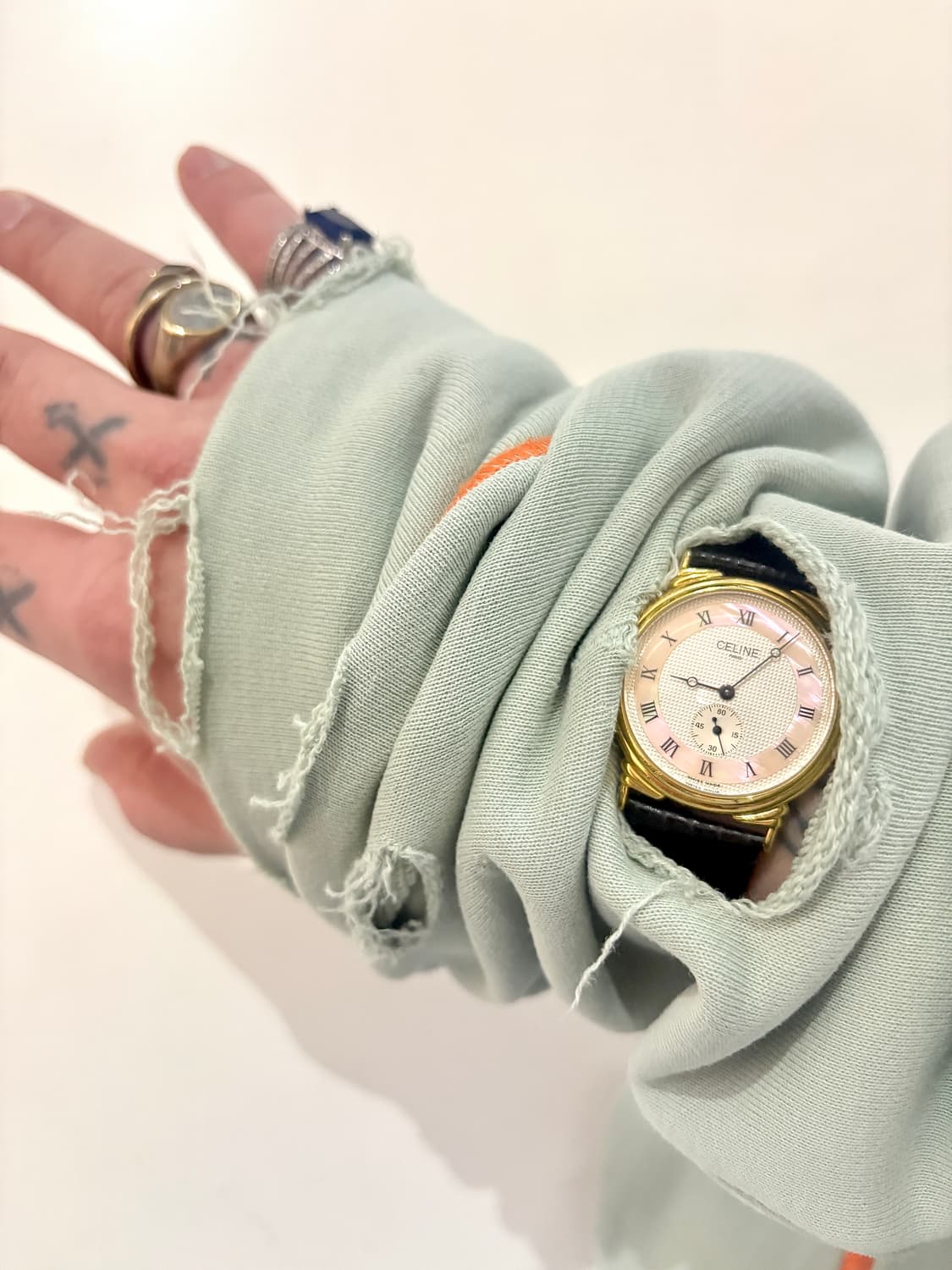 TTF✳️셀린느 핑크 자개 시계 상품이미지2