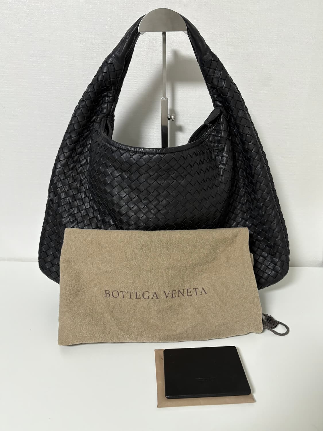 보테가베네타 호보백 라지 블랙 상품이미지9