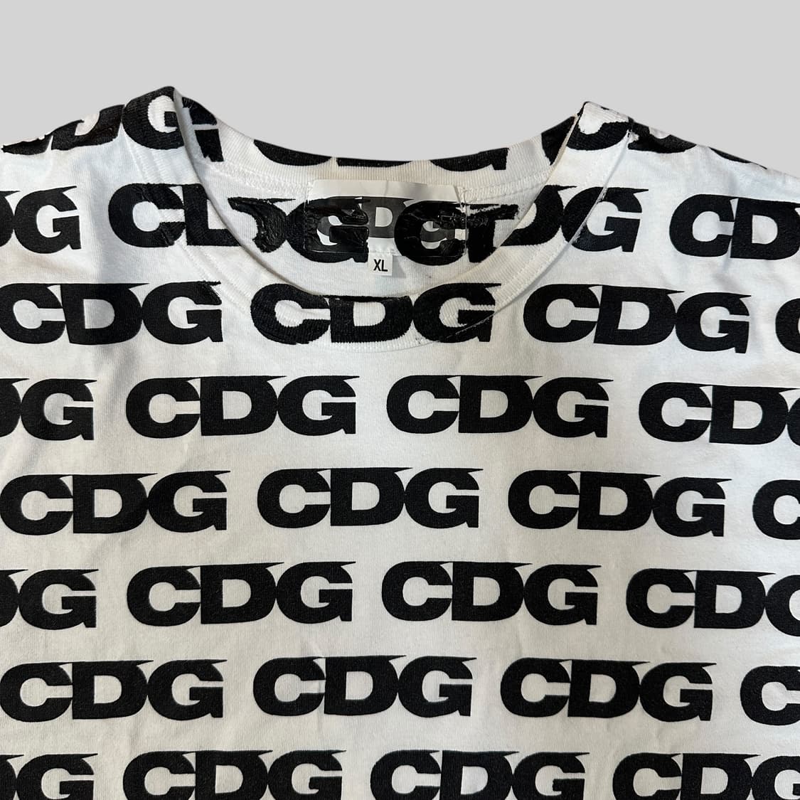 꼼데가르송 CDG 스펠로고 티셔츠 XL 상품이미지2