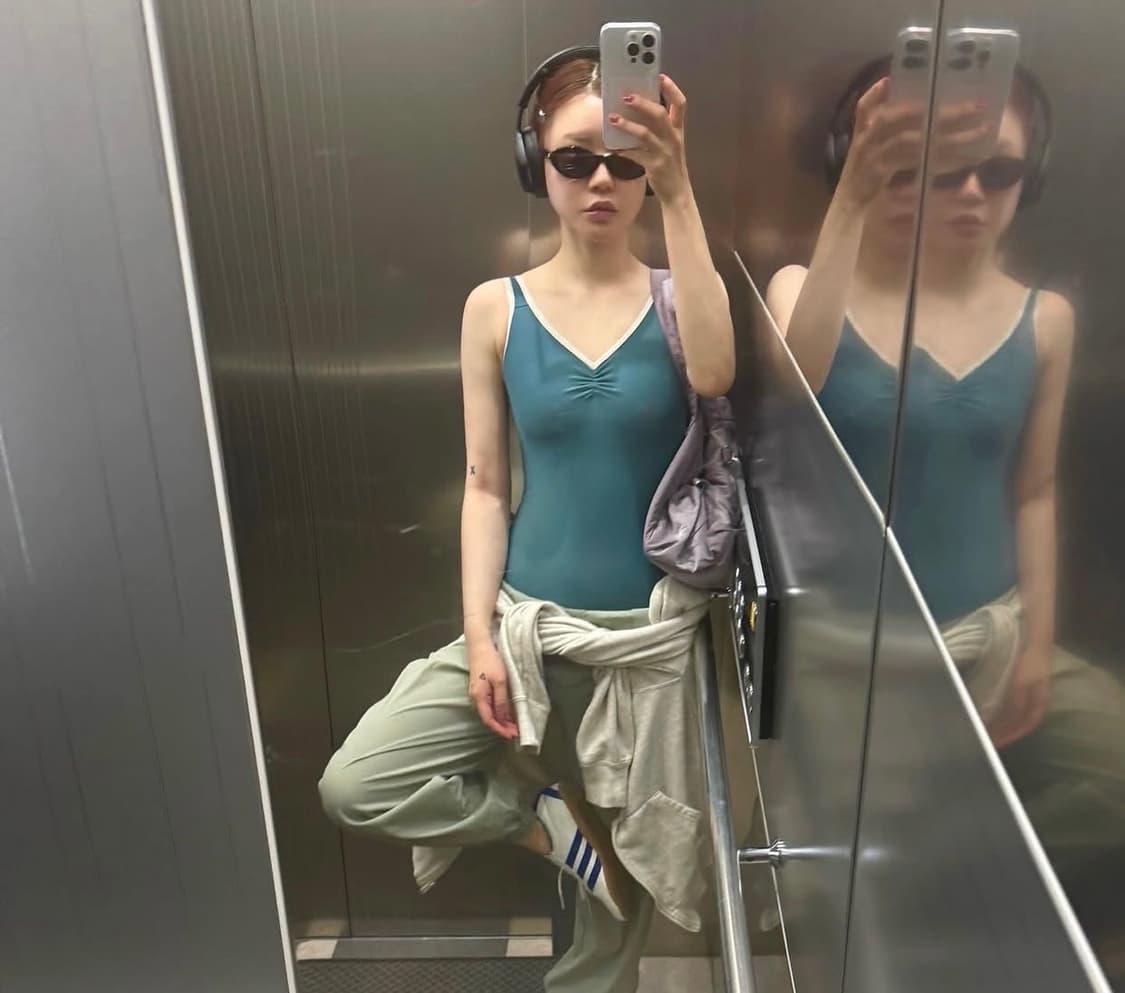 (공홈정품) 뉴발란스 글로시 리본 더플백 프레클 상품이미지5