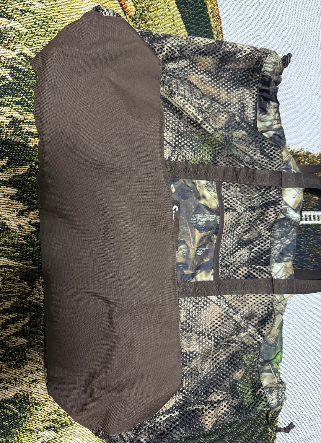 슈프림 메쉬 토트백 트루팀버 카나티 카모 25SS 상품이미지3