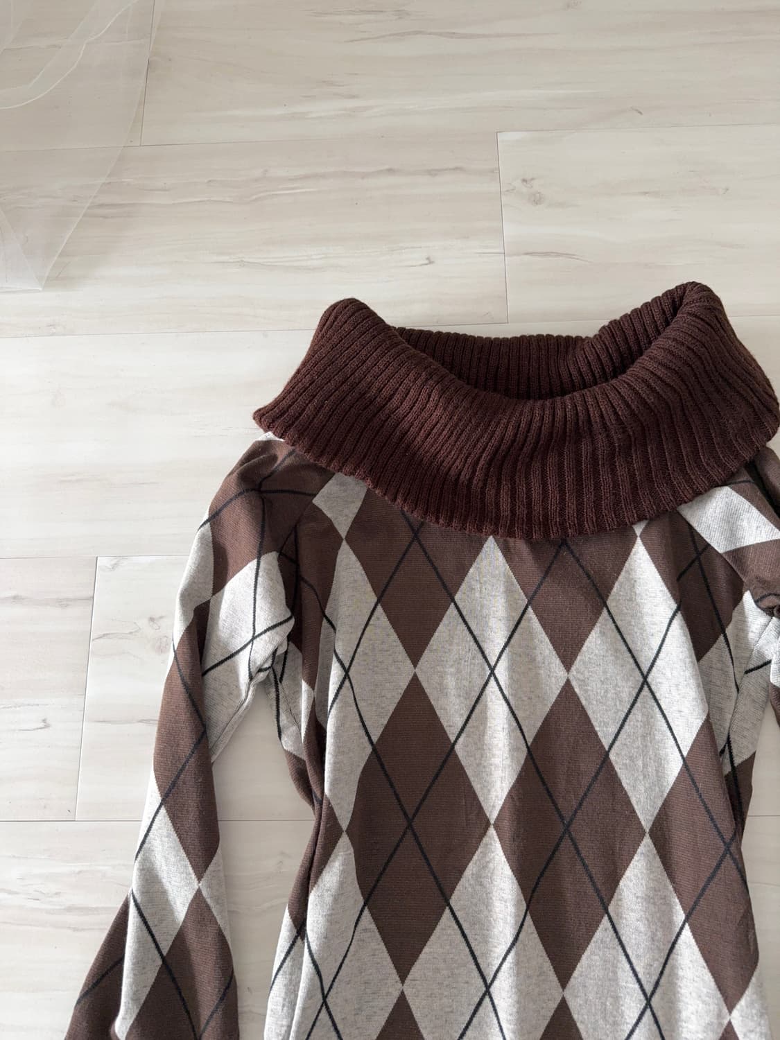 Brown argyle off-shoulder dress  상품이미지8