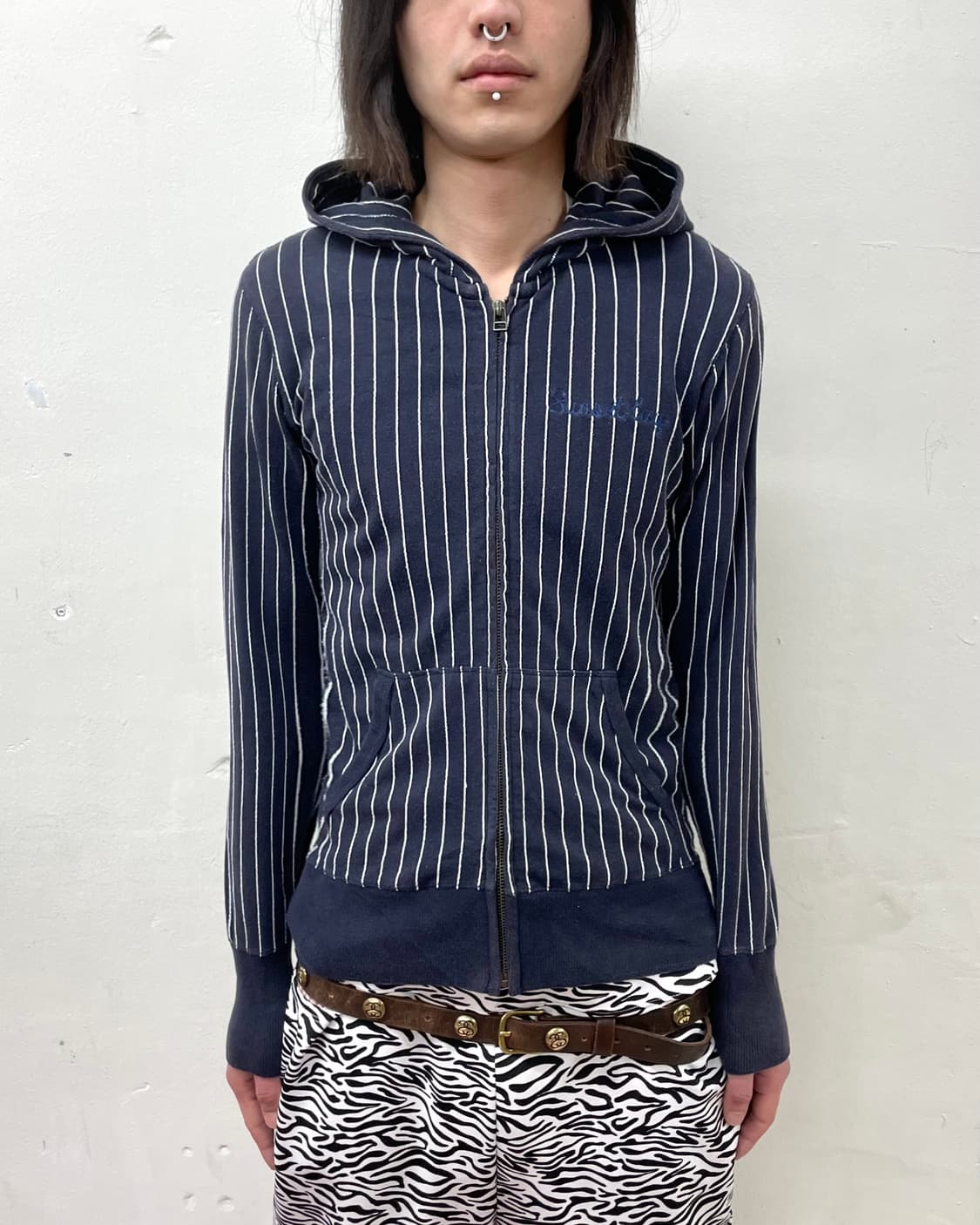 White Sticky Navy Hooded Zip-Up  상품이미지1