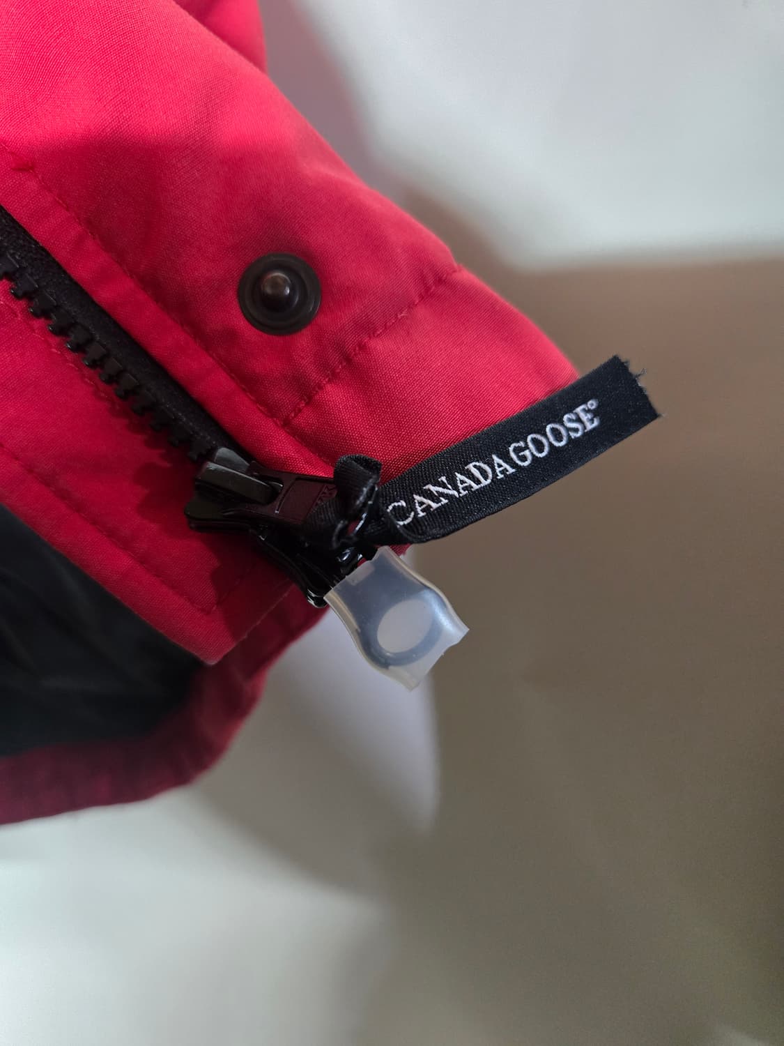 정품)케나다구스 주니어 L 패딩 상품이미지4