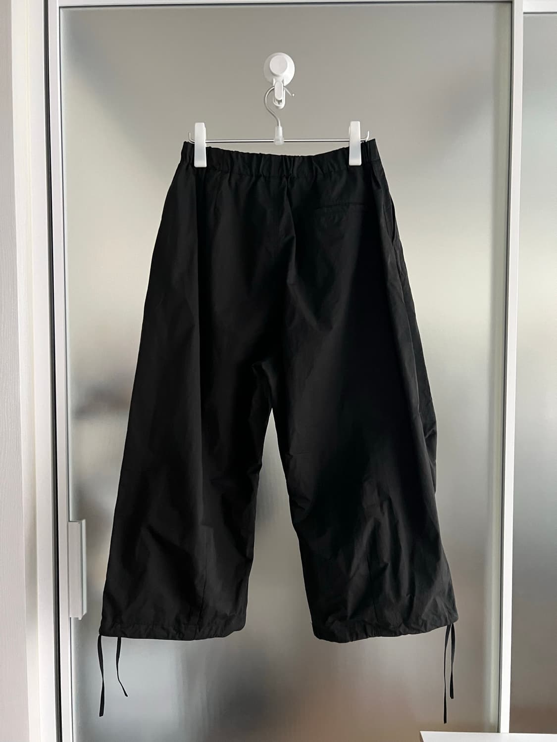 AMOMENTO DRAWSTRING CAPRI PANTS 상품이미지2