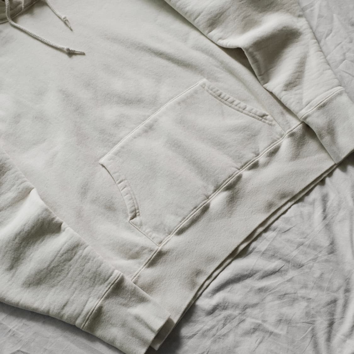 Made In USA Camber White Hoodie 상품이미지3