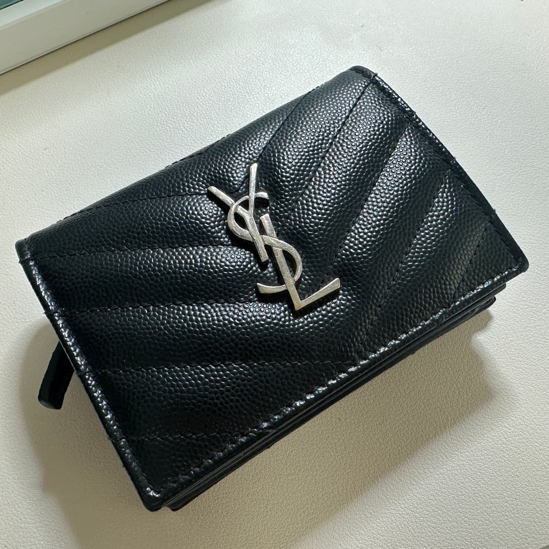 입생로랑 여성지갑 상품이미지1