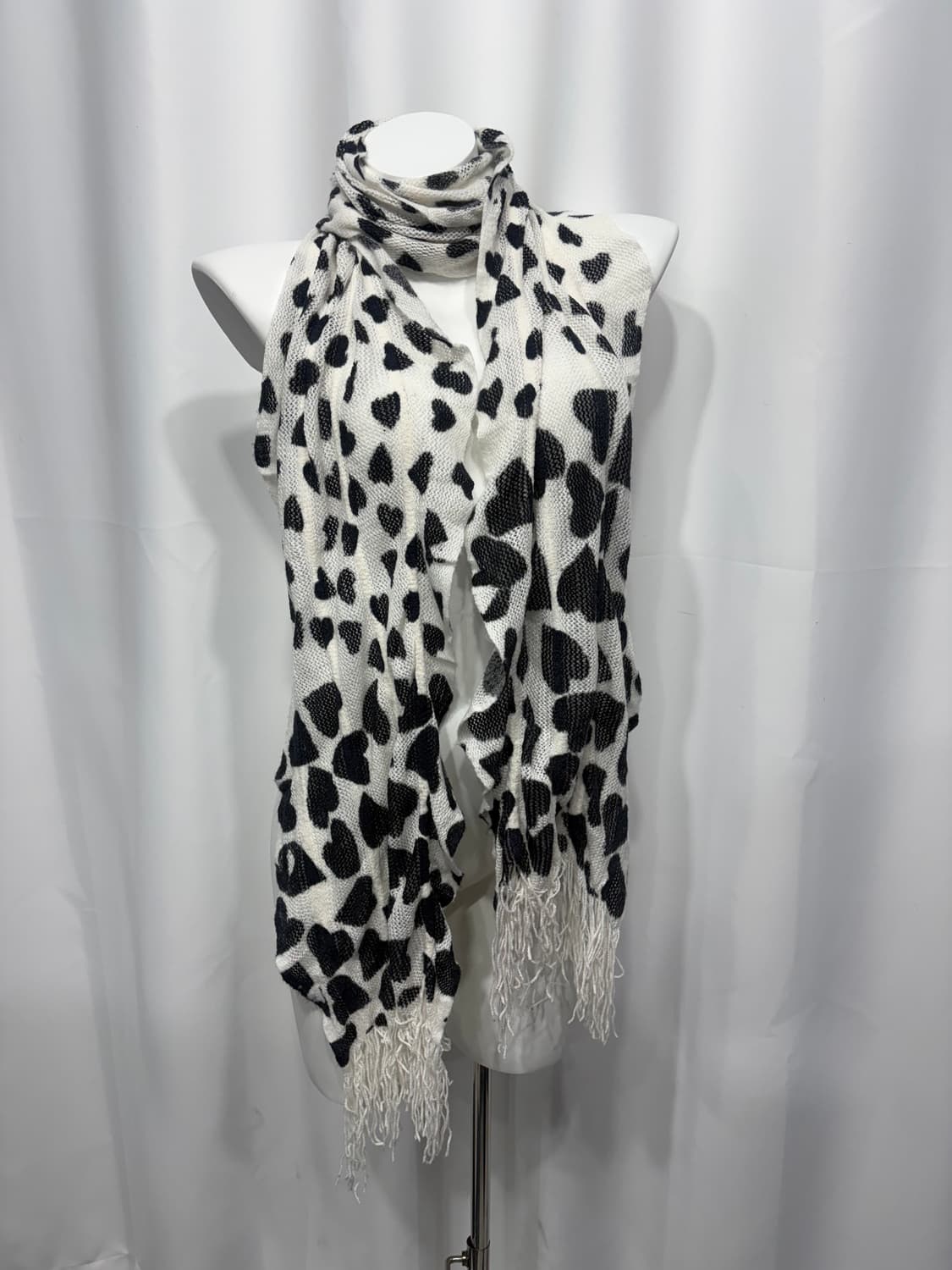 🎸화이트 하트 패턴 머플러🎸 상품이미지4