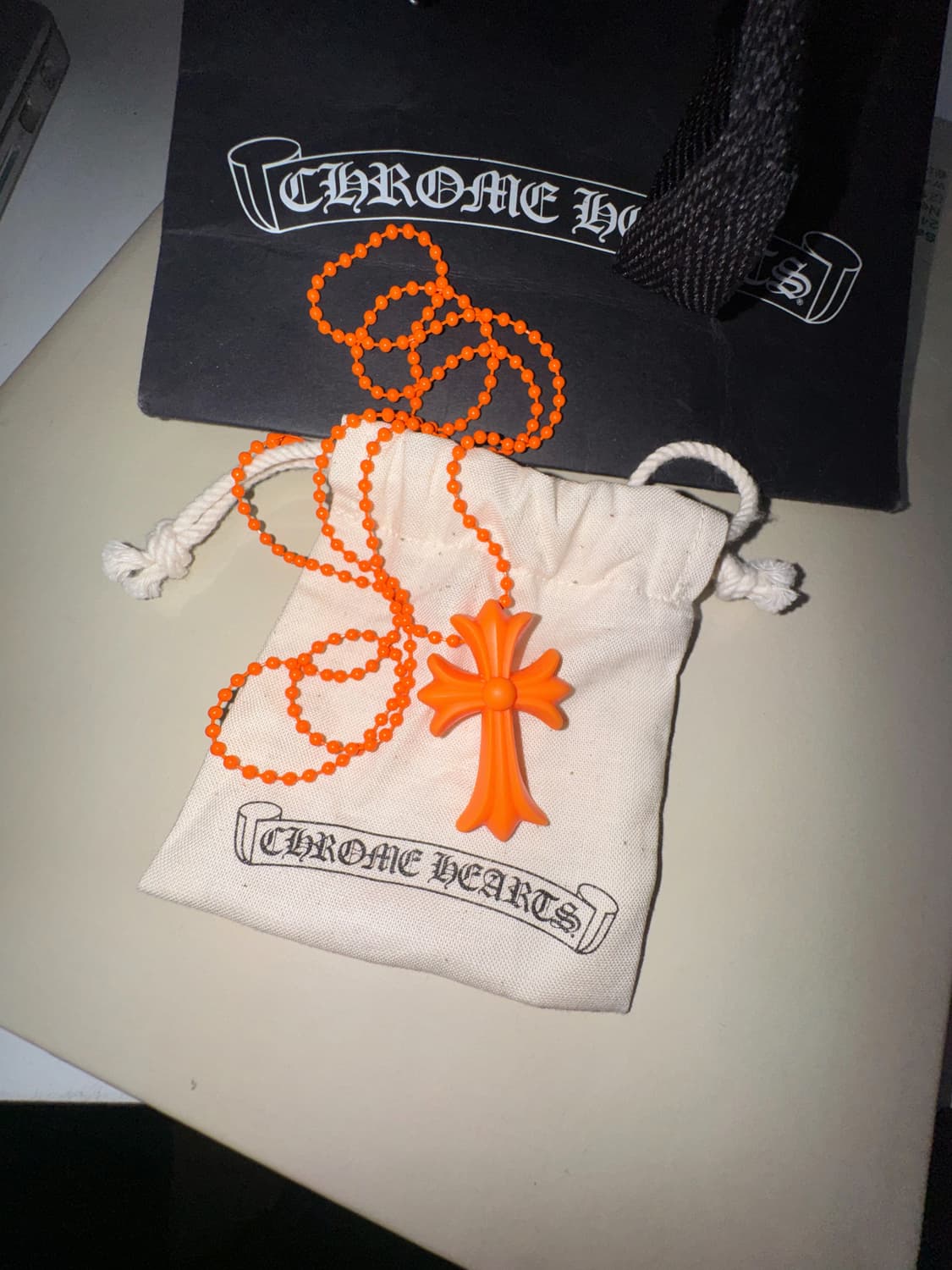 (새상품)크롬하츠 실리크롬 CH 크로스 펜던트 오렌지 상품이미지1