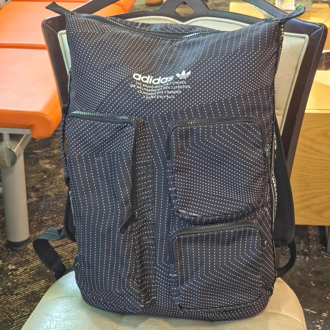 아디다스 NMD 백팩 상품이미지3