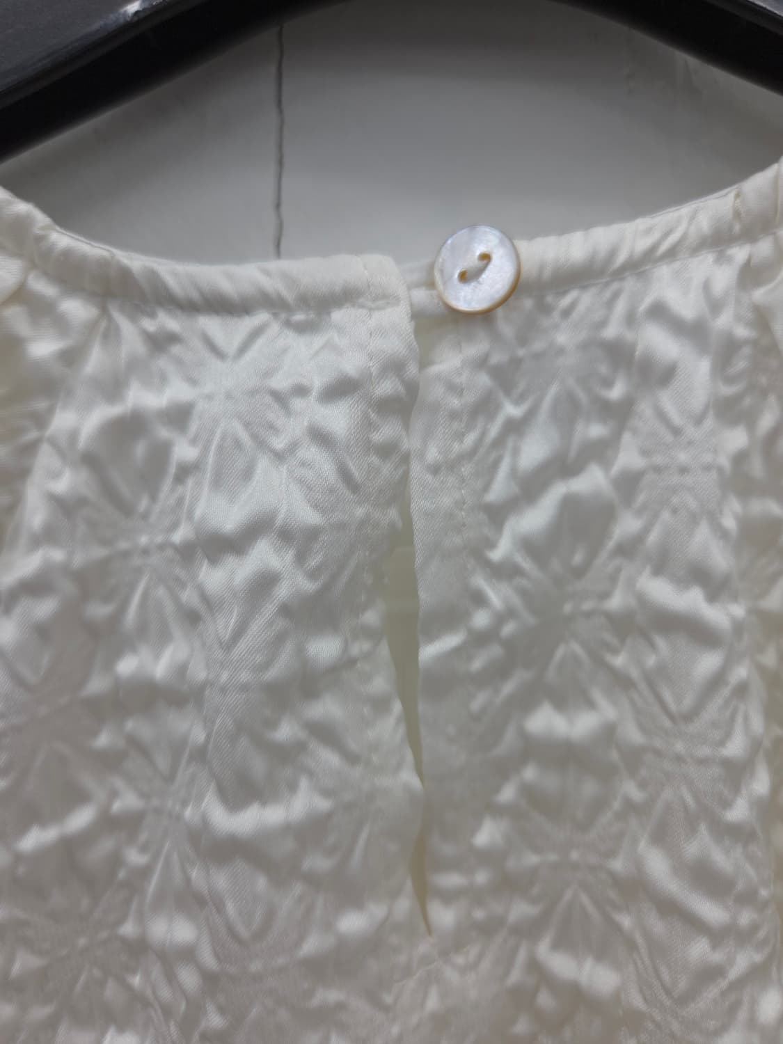 S 오르 ORR 엠보 셔링 아이보리 블라우스 상품이미지6