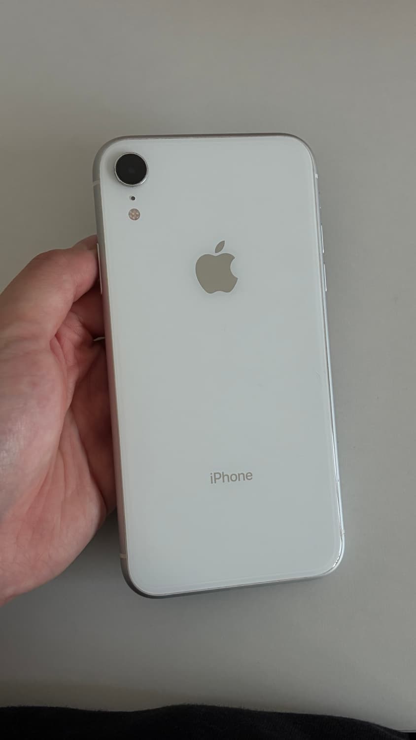 아이폰 XR 64GB 배터리 효율 75% 상품이미지3