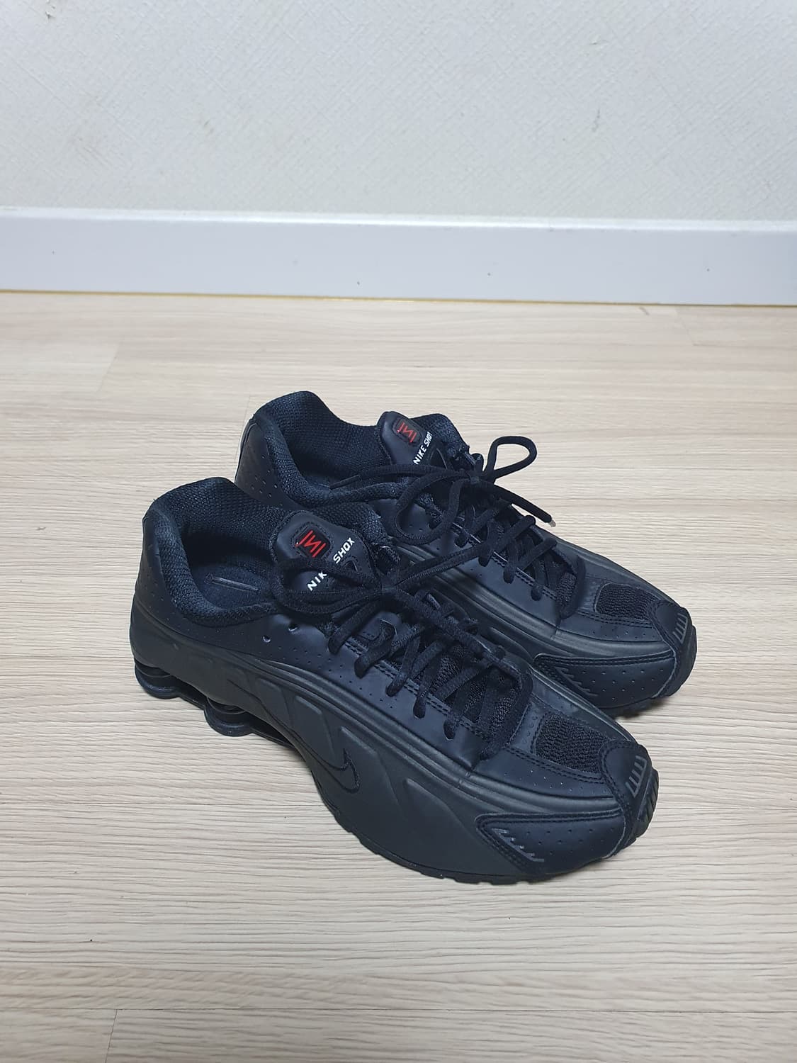 나이키 샥즈 R4 블랙 운동화 270 상품이미지2