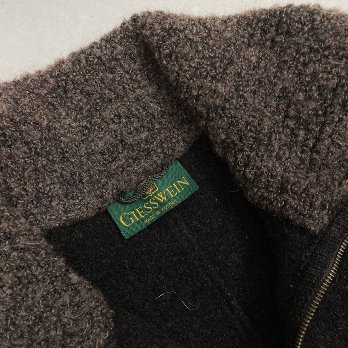 기스바인 GIESSWEIN 오스트리아산 다크브라운 울 워킹 코트  상품이미지5