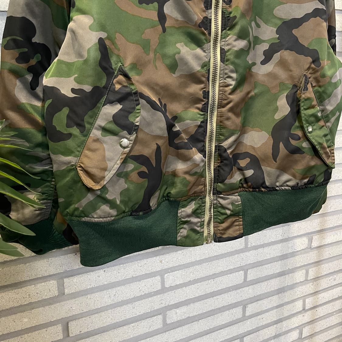 MA-1 항공점퍼 카모 패턴 소매 포켓 디테일 카키 상품이미지5