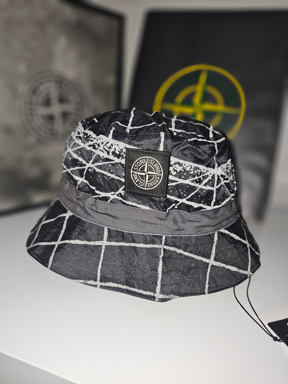 스톤아일랜드 리플렉티브 패커블 버킷햇 상품이미지1