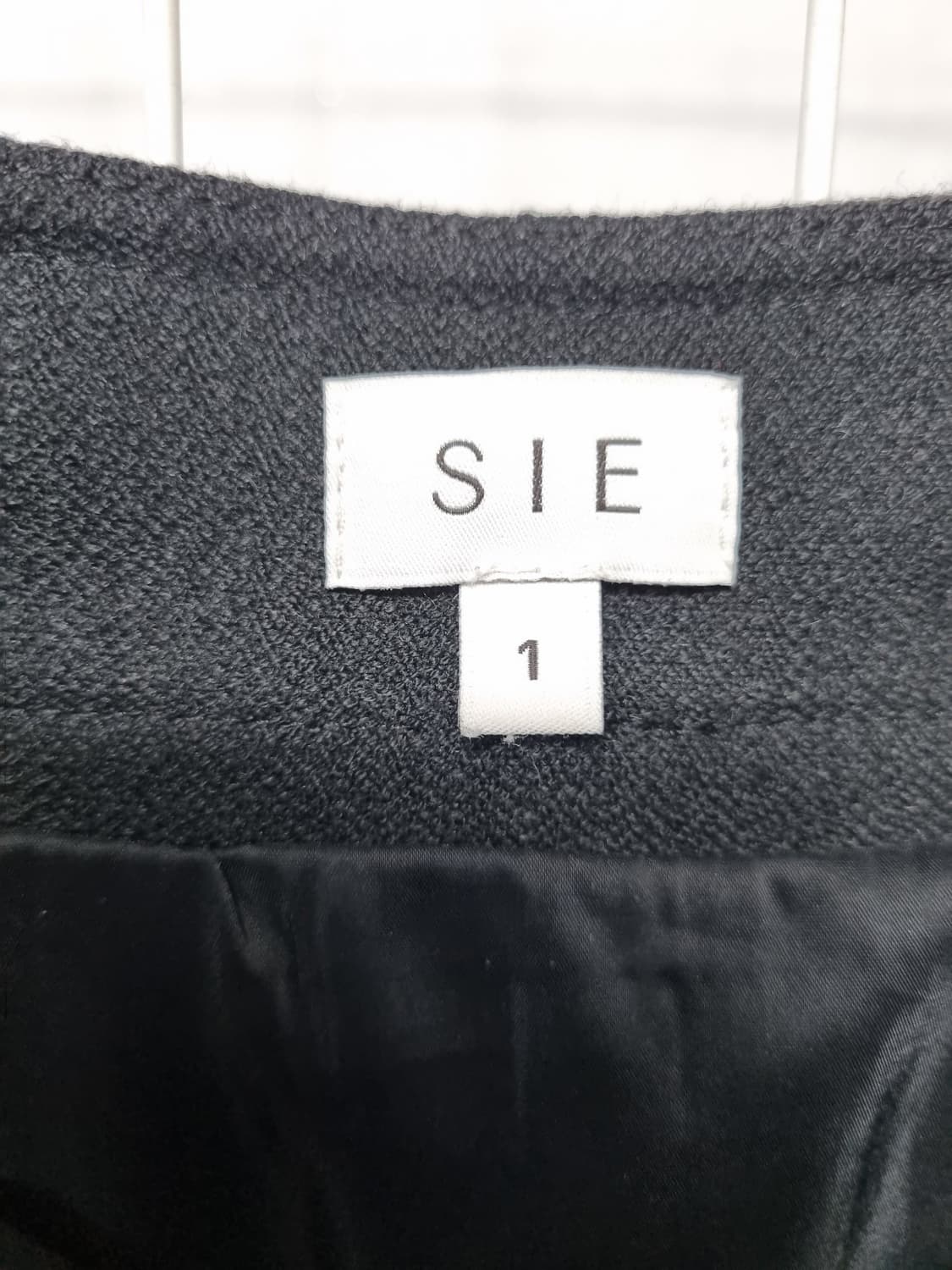 SIE 시에 블랙 플레어 모직 스커트 26 상품이미지3
