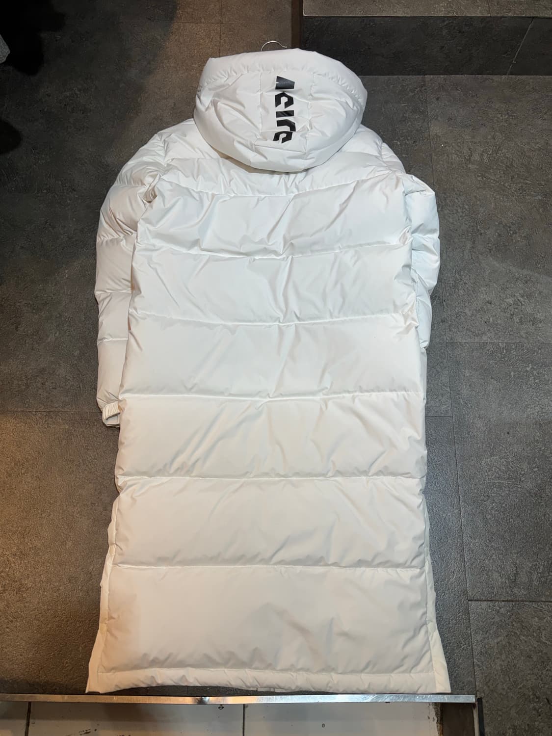 아식스 롱패딩 구스다운 화이트 S사이즈 상품이미지3