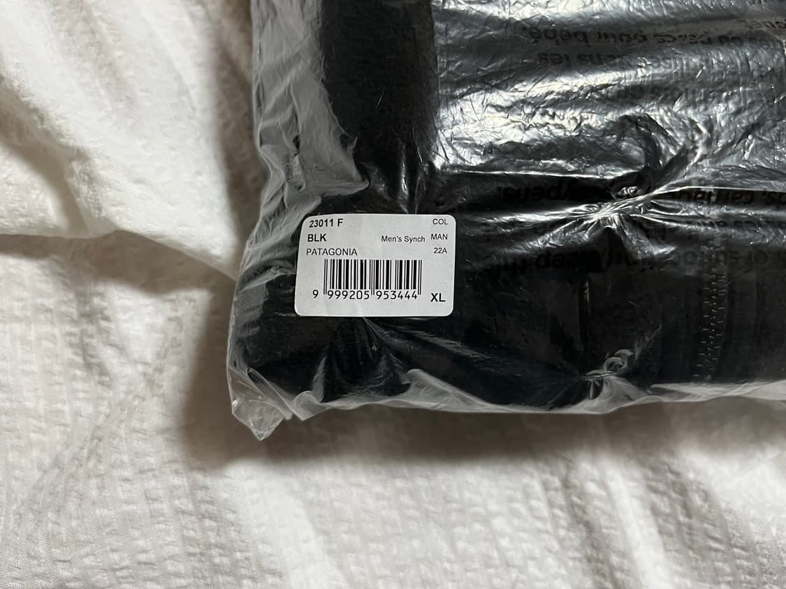 (새상품)(XL)파타고니아 신칠라 베스트 (블랙) 상품이미지10