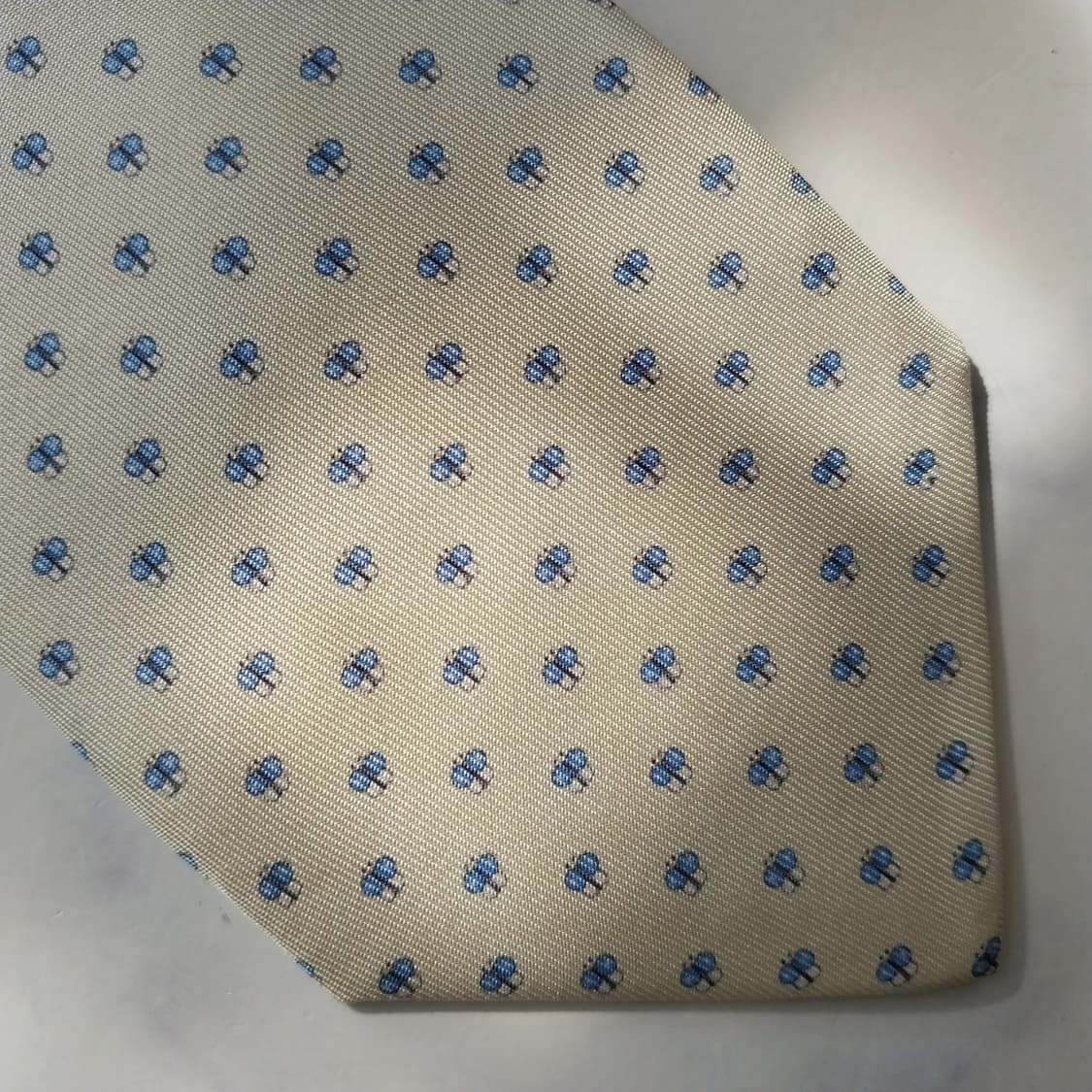 살바토레 페라가모 나비 모티브 넥타이 8.1cm A+~A등급 K2136
 상품이미지4