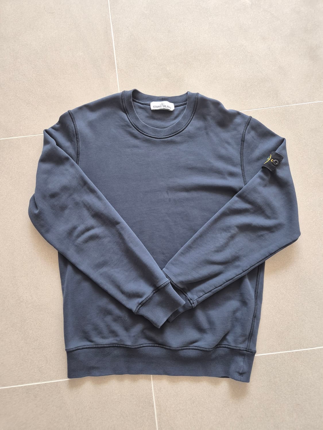 스톤 아일랜드 63051 크루넥 스웨트셔츠 네이비 블루 - 21SS 상품이미지2