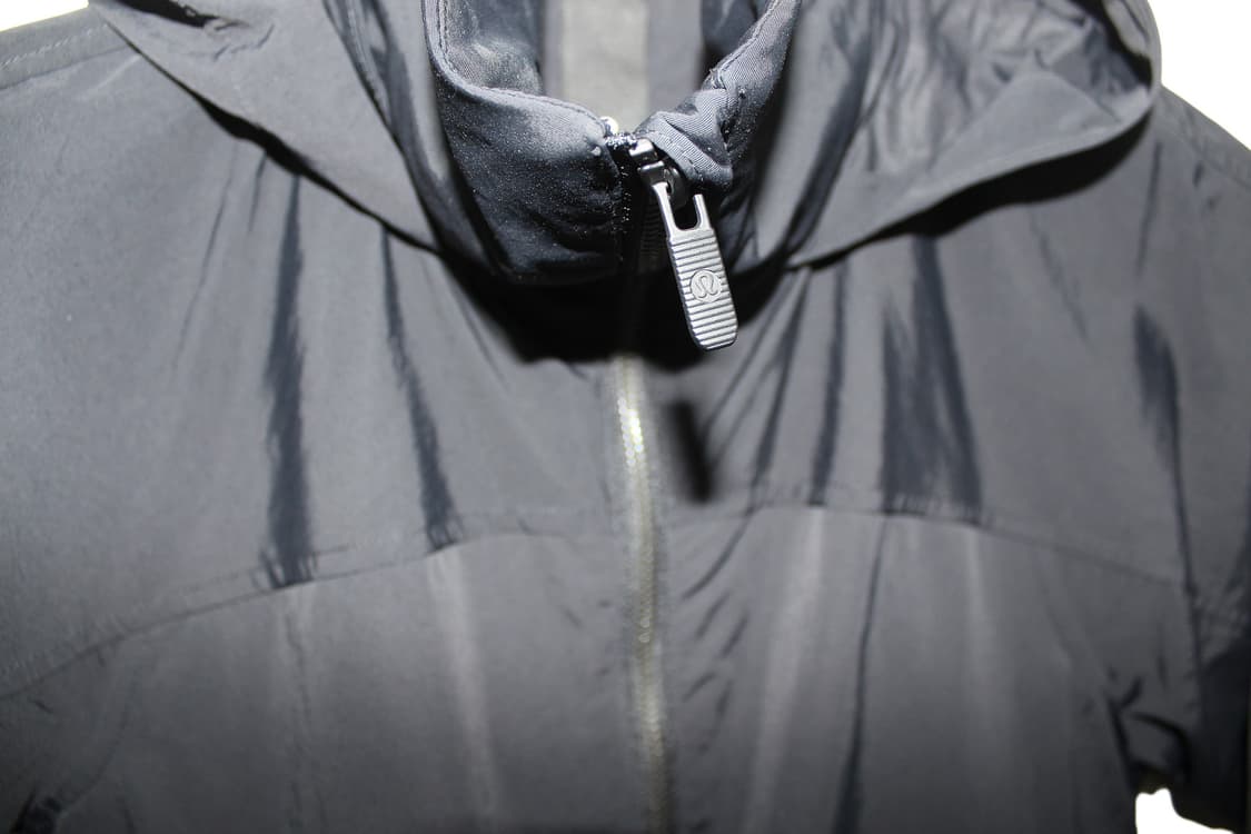 LULULEMON 크롭 테크니컬 나일론 후드 자켓 상품이미지3