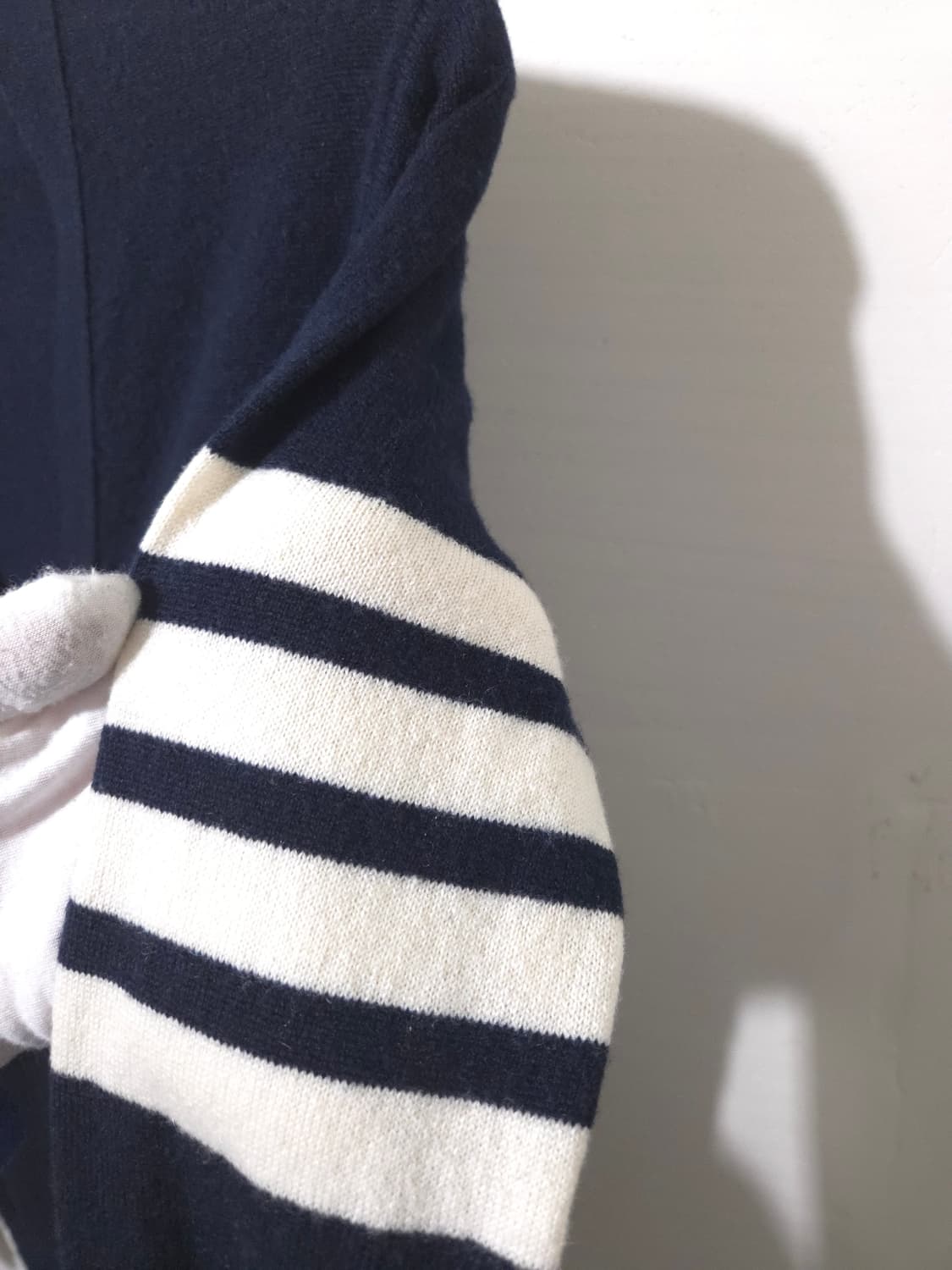 [새상품급 , 42Size] 톰브라운 여성 풀 캐시미어 가디건  상품이미지8